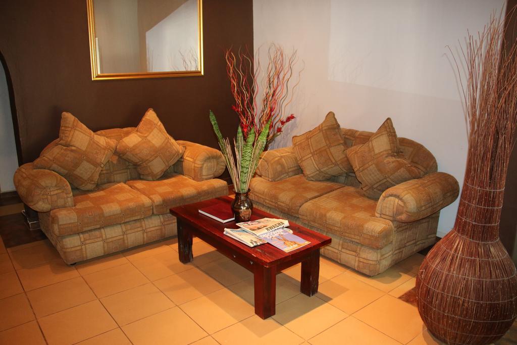 Palmwood Lodge Lusaka Buitenkant foto