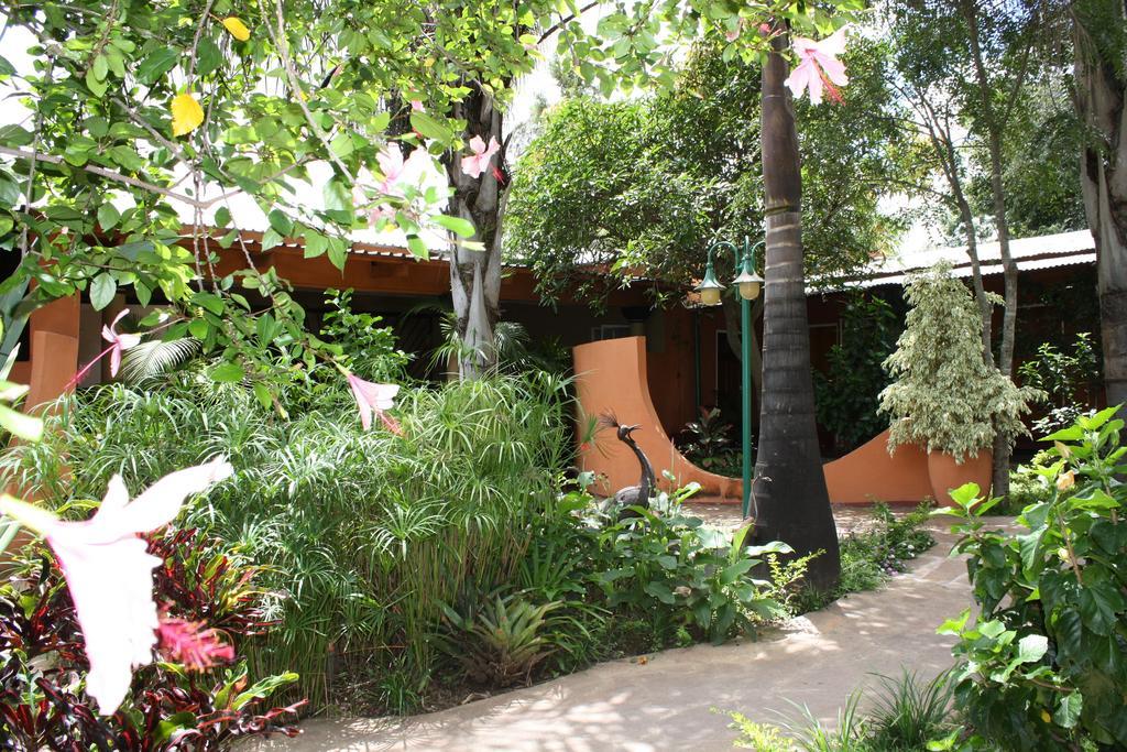 Palmwood Lodge Lusaka Buitenkant foto