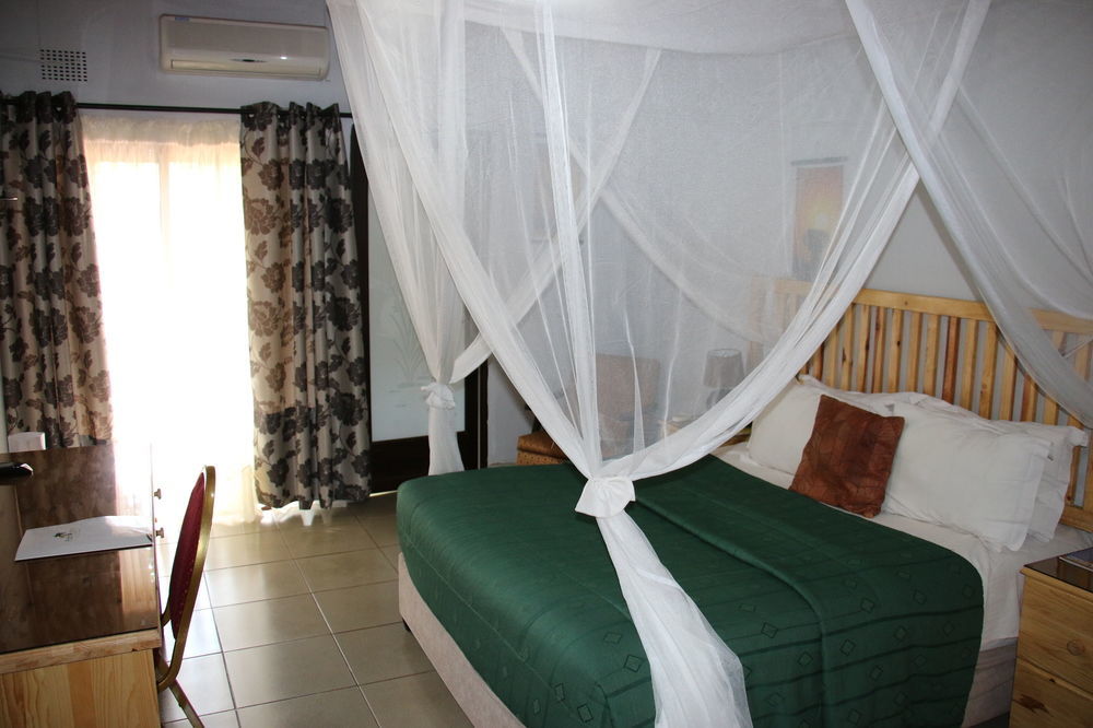 Palmwood Lodge Lusaka Buitenkant foto