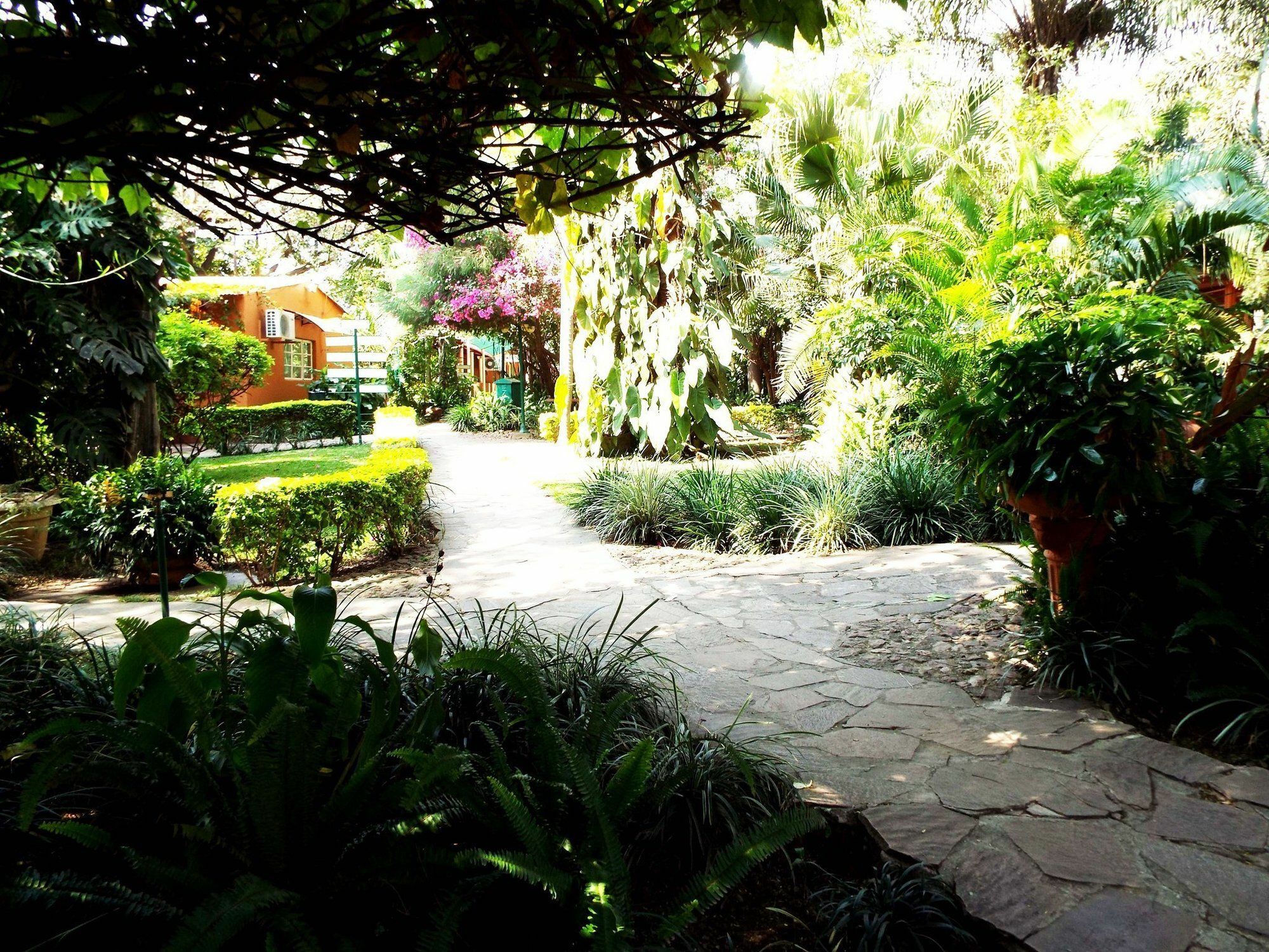 Palmwood Lodge Lusaka Buitenkant foto