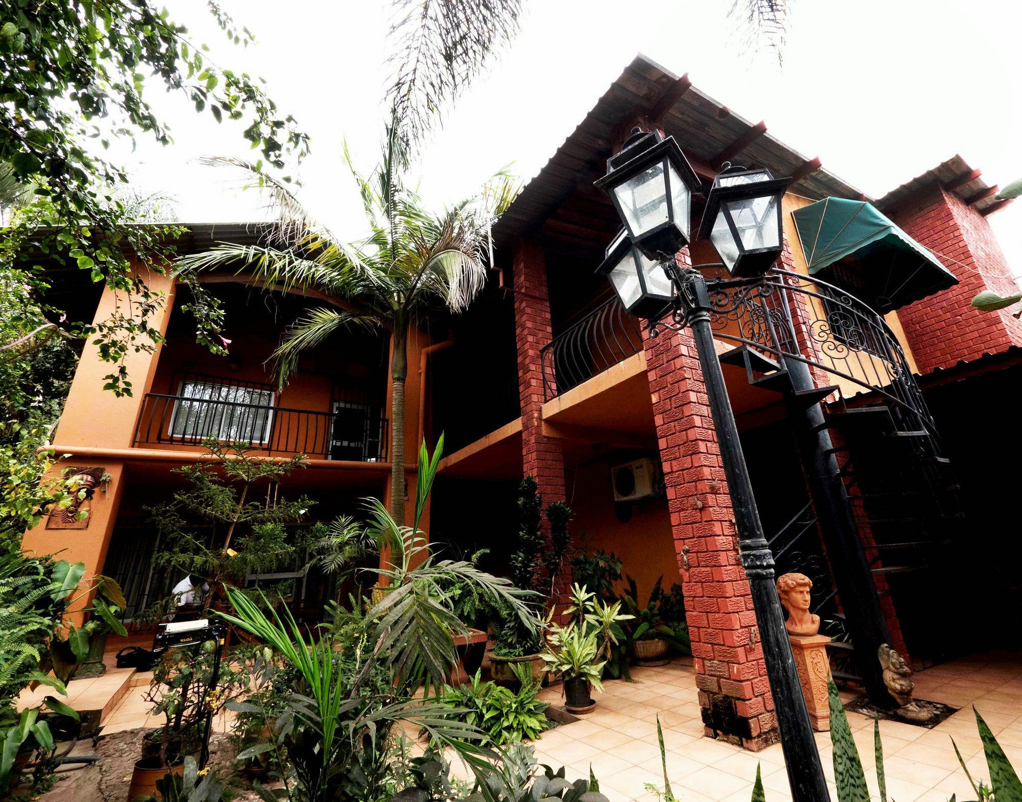 Palmwood Lodge Lusaka Buitenkant foto